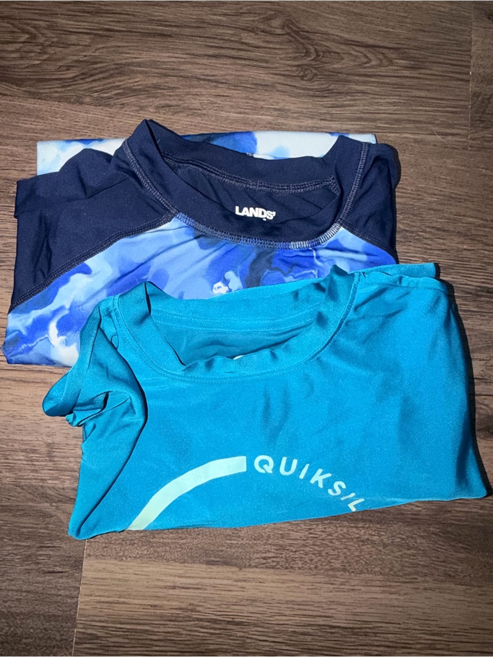 2 x Boys' Short Sleeve Swim Shirts
